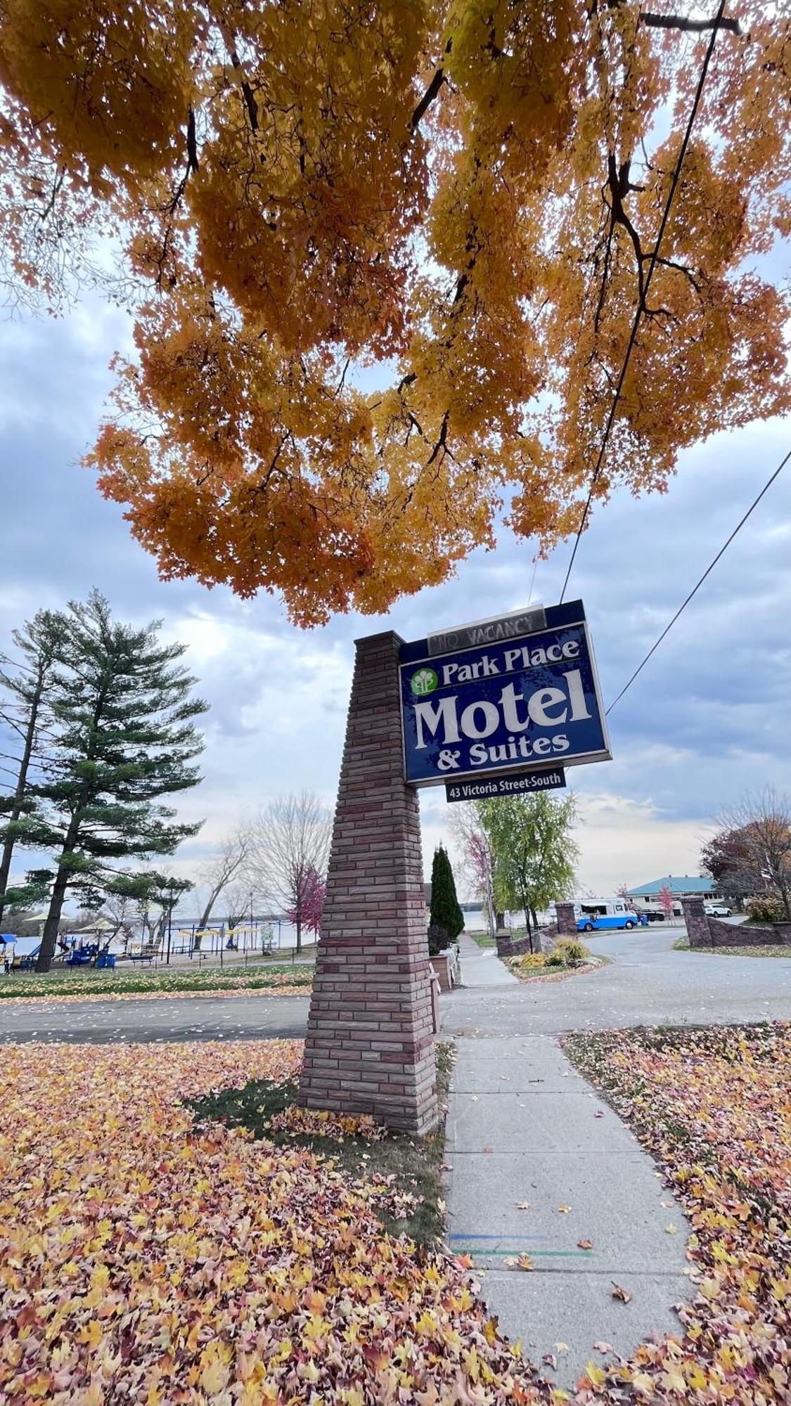 Park Place Motel & Suites Tweed Exterior foto
